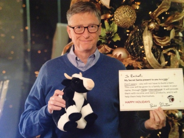 Bill-Gates-with-stuffed-cow.png