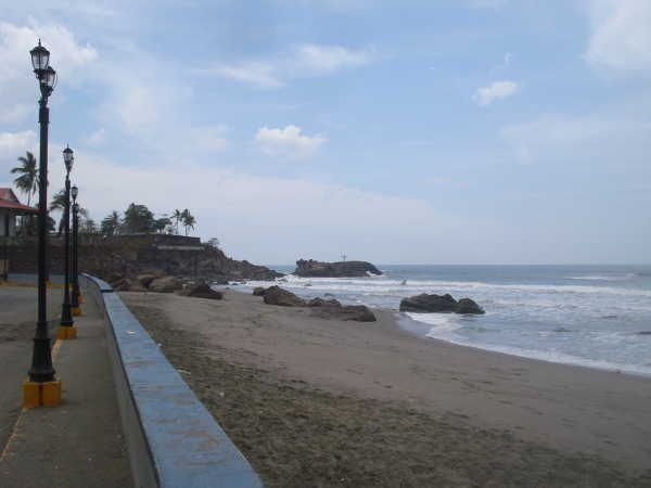 Poneloya beach in front of Malecon 3.JPG