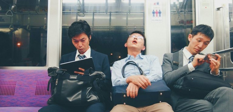 inemuri-work.sleep_.play_.repeat-1280x620.jpg