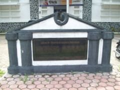 gedung.jpg