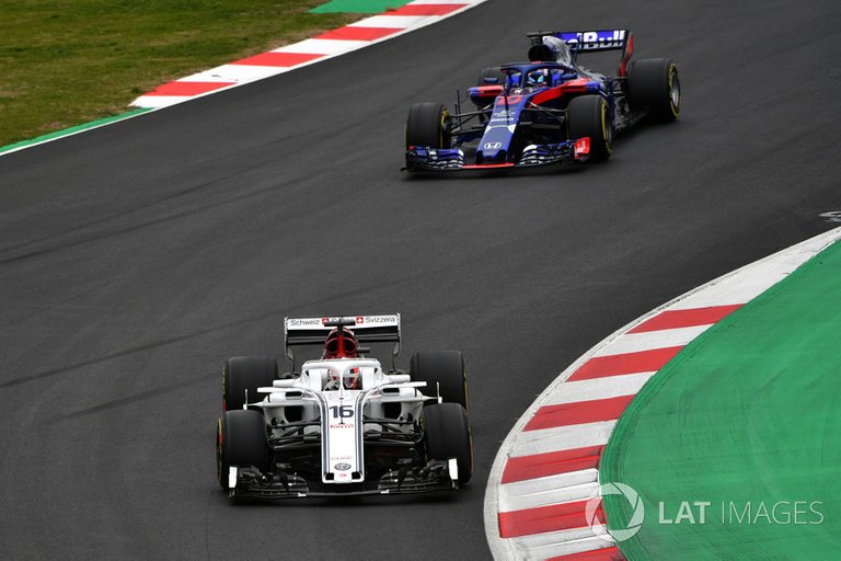 f1-barcelona-february-testing-2018-charles-leclerc-alfa-romeo-sauber-c37.jpg