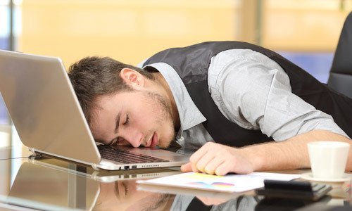 man-sleeping-on-desk-500.jpg