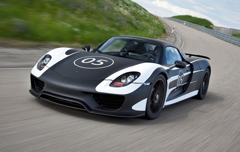 Porsche 918 Spyder prototype 1.jpg