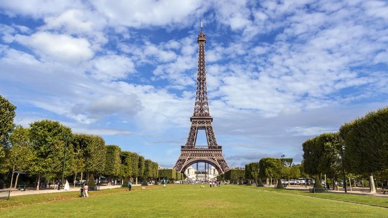 france-eiffel-tower.adapt.945.1.jpg