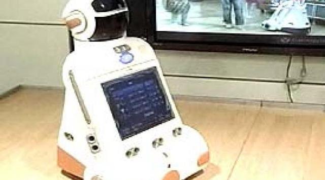 robot rumah.jpg