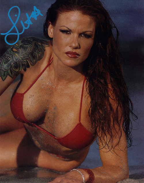 pictures-of-cm-punk-lita-wwe-diva-sexy-hot-34.png