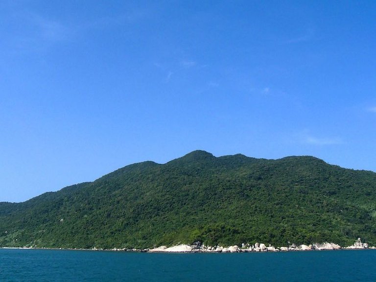 Cham Islands 1.jpg