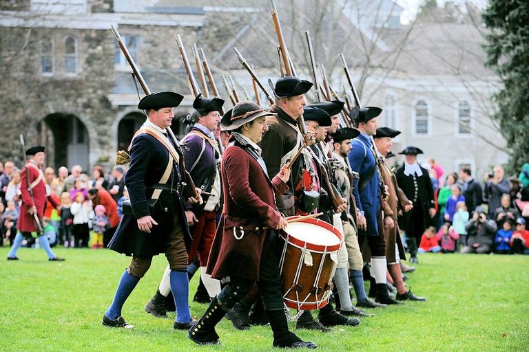 Patriots-Day-Battle-of-Lexington-Reenactment-04-850x567.jpg