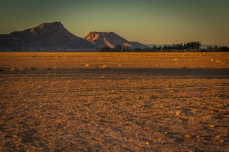 desert 70 sunrise 1.jpg