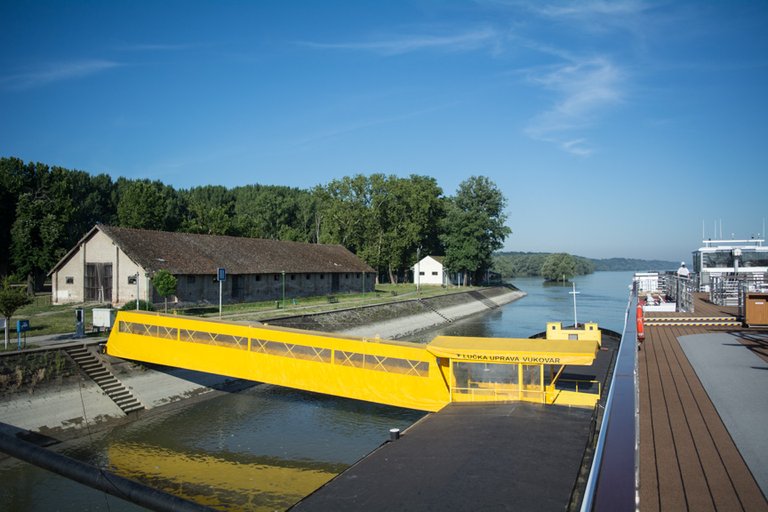 ports of Vukovar and Ilok.jpg