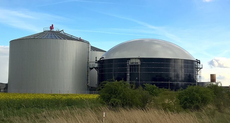 biogas-2919235_1920.jpg