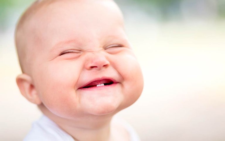 Try-Not-to-Laugh-At-These-25-Adorable-and-Funny-Baby-Pictures-115992457-Max-Bukovski-FT.jpg