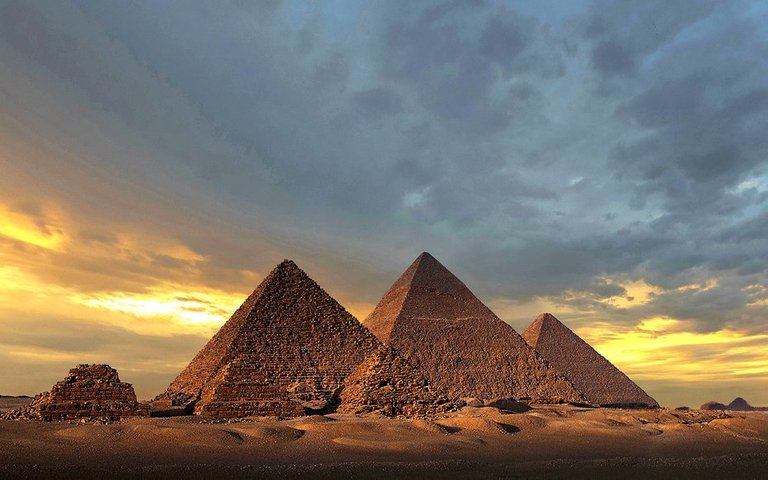 pyramids.jpg