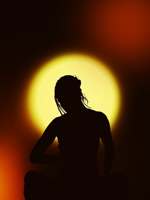 silhouette-67195_640.jpg