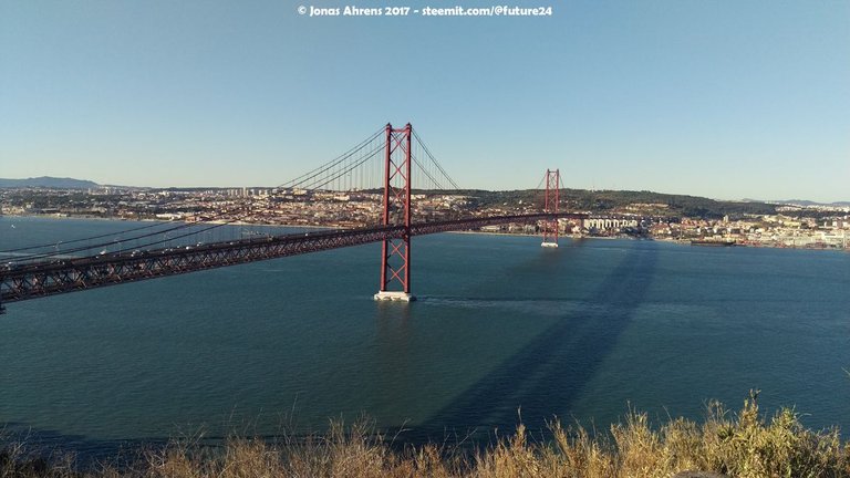 photo-tour-lisbon-red-bridge_01.jpg