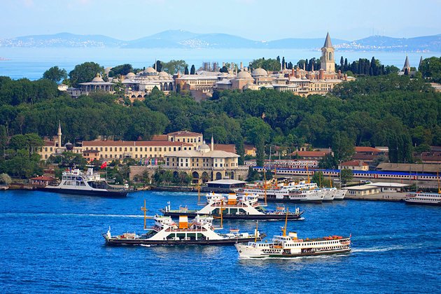 turkey-palace-view-from-marmara-sea-topkapi-palace.jpg