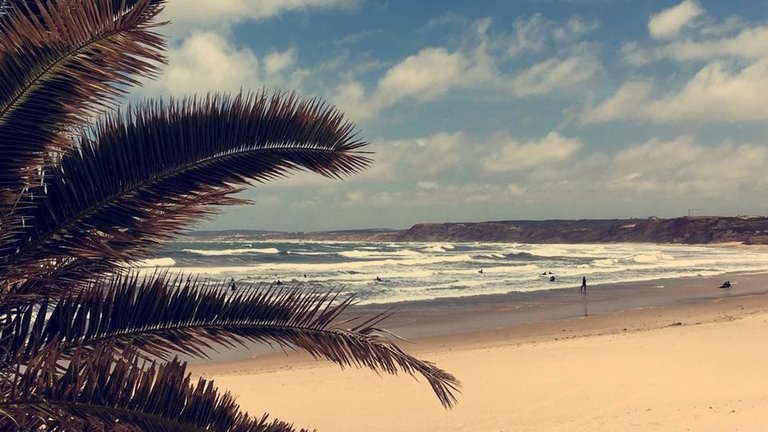 Baleal Beach Waves.JPG