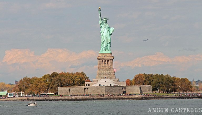 Estatua-de-la-Libertad-Ferry-Staten-Island.jpg