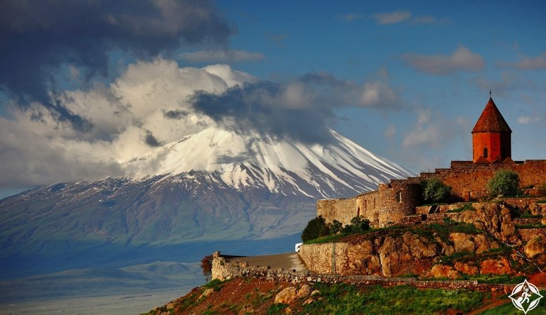 السياحة-في-أرمينيا.jpg