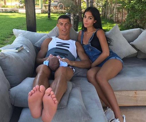 Cristiano Ronaldo confirms the pregnancy of Georgina Rodríguez.png