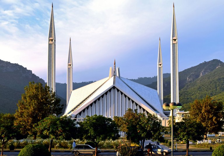 Ali_Mujtaba_WLM2015_FAISAL_MOSQUE_m_10.jpg