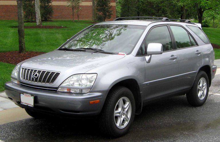 Lexus.RX300.jpg