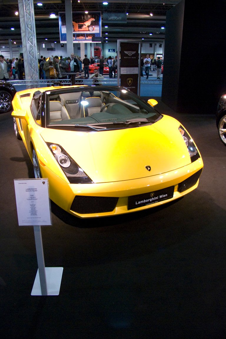 Lamborghini Gallardo spyder by Cuttie és Jodie.jpg