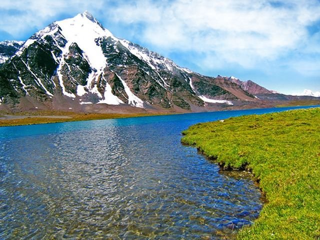 Karambar Lake, Gilgit Baltistan Pakistan 1.jpg