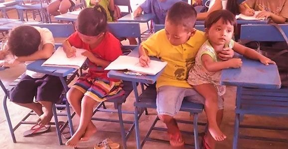 bersekolah .jpg