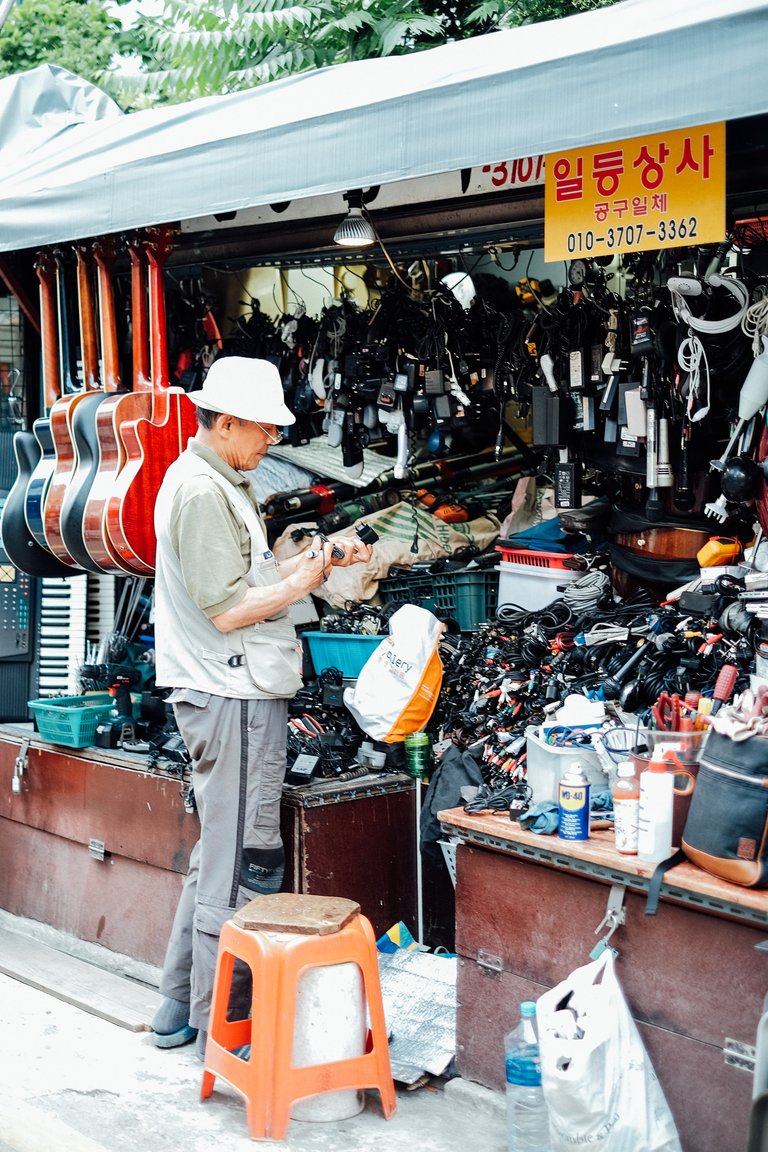 Seoul Flea market.jpg