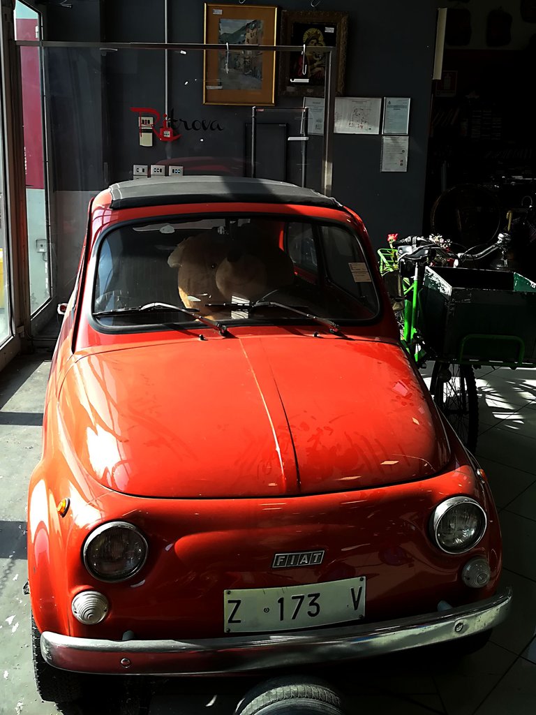 Fiat500_orange.jpg