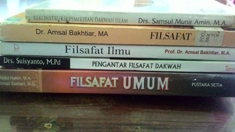 Buku Filsafat.jpg