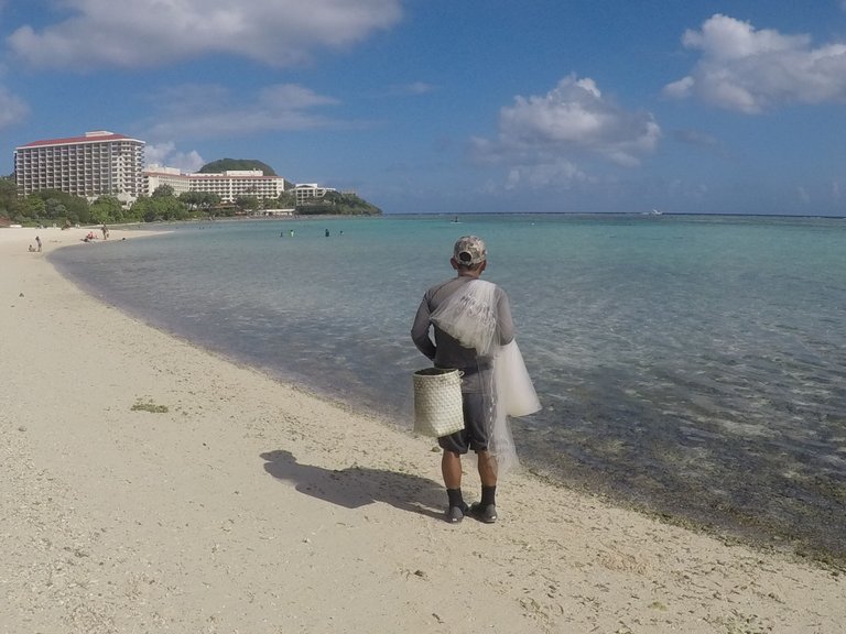 Guam Net fisherman.JPG