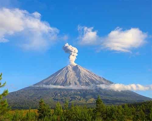 Gunung-Semeru-Lumajang.jpg