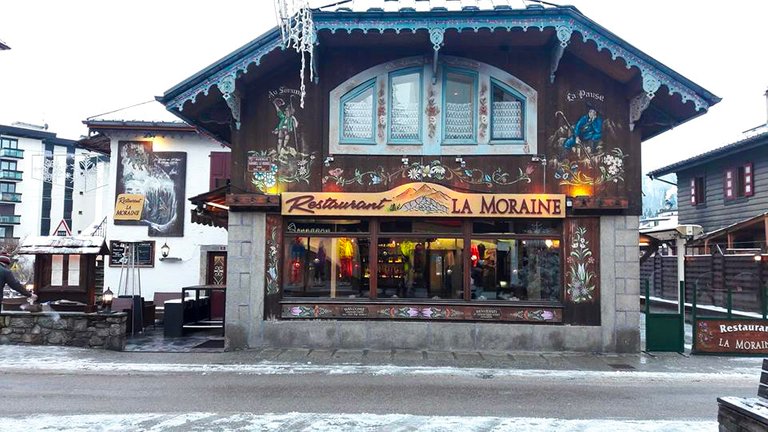 Alps restaurant1.jpg