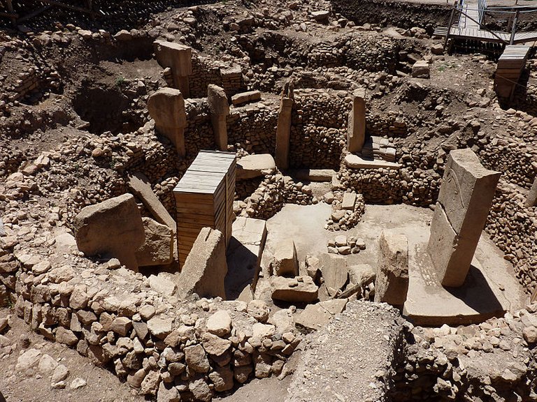 Göbekli_Tepe_site_(1).JPG