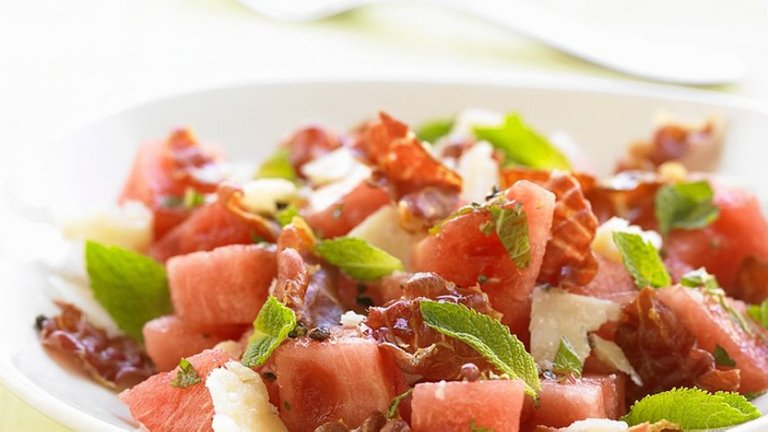 salat-mit-wassermelone-und-bacon-197027.jpg