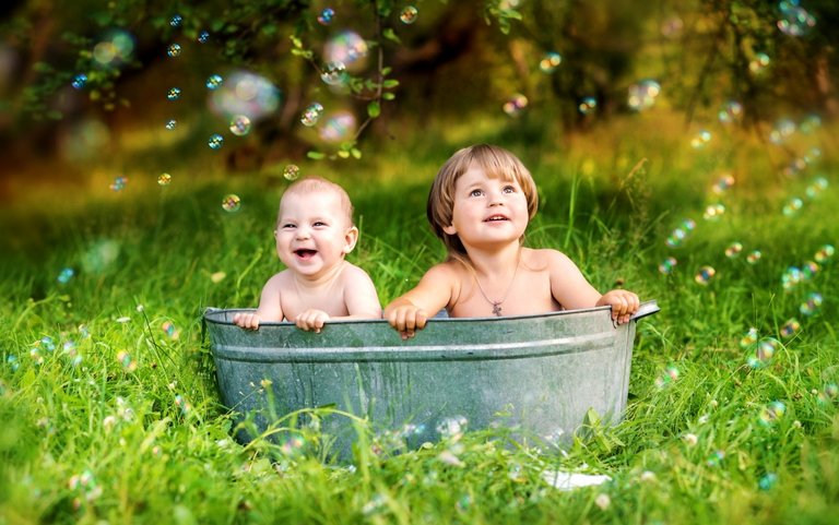 Two_Grass_Infants_468741.jpg