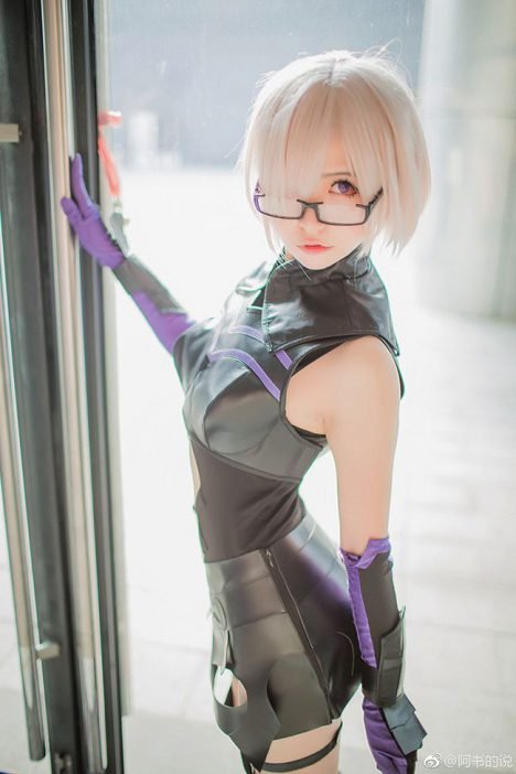 Lovely-Megane-Shielder-Cosplay-3-468x702.jpg