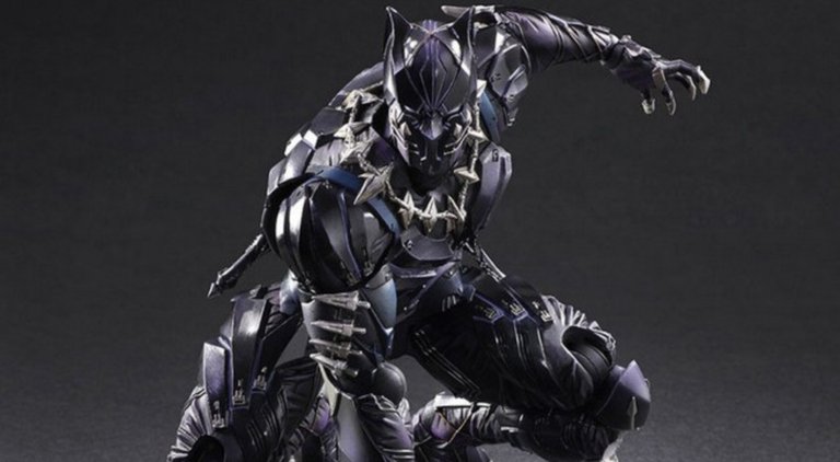 black-panther-play-arts-kai-1005770-1280x0.jpg