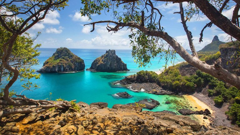 20170323 Two Brothers rock formation at Baía dos Porcos beach, Fernando de Noronha, Brazil 1920x1080.jpg