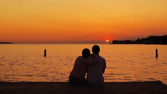 a-couple-in-the-sunset.jpg