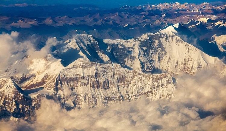 The-Nilgiri-Himal.jpg