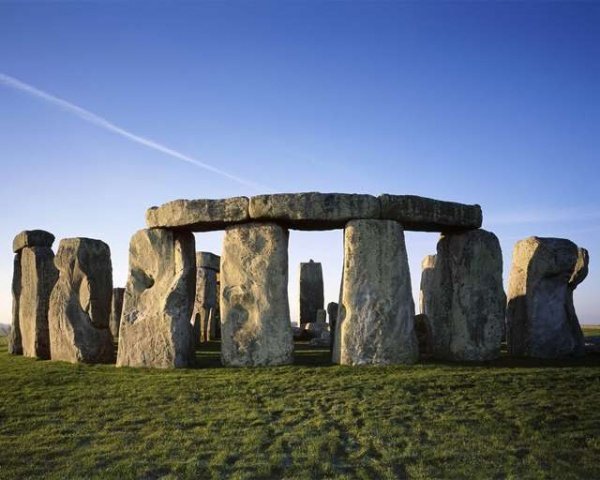 stonehenge-sunrise-600x480.jpeg