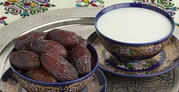 Milk-and-dates.jpg