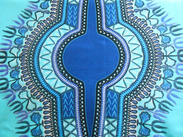 tissus-habillement-dashiki-veritable-coupon-tissu-wax-8343560-dscn9231-jpg-eaa2a7-259b6_big.jpg