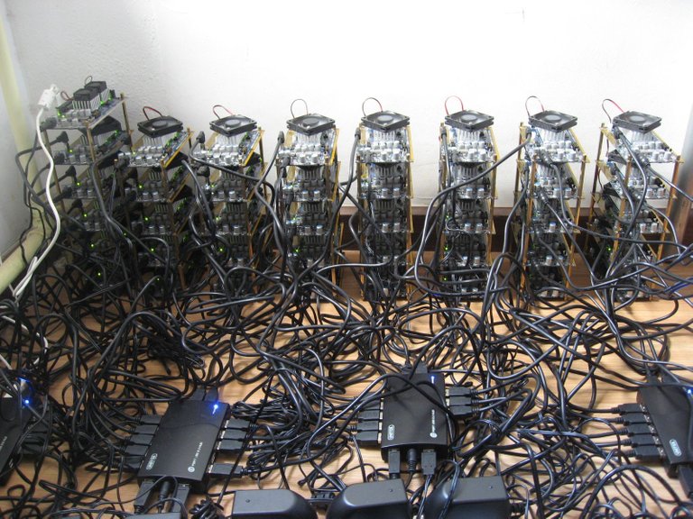 icarus_bitcoin_mining_rig.jpg