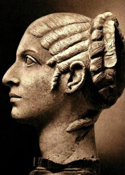 cleopatra-bust.jpg