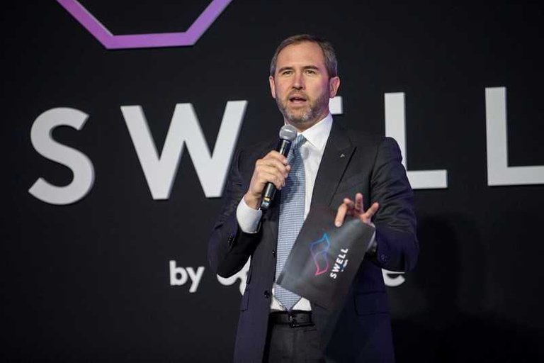 brad-garlinghouse-swell.jpeg