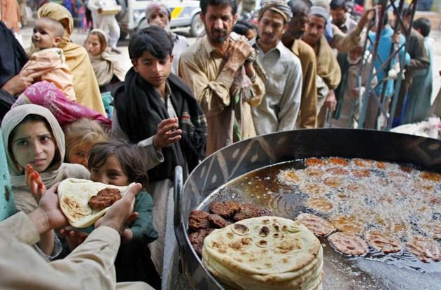 poor-people-in-pakistan.jpg